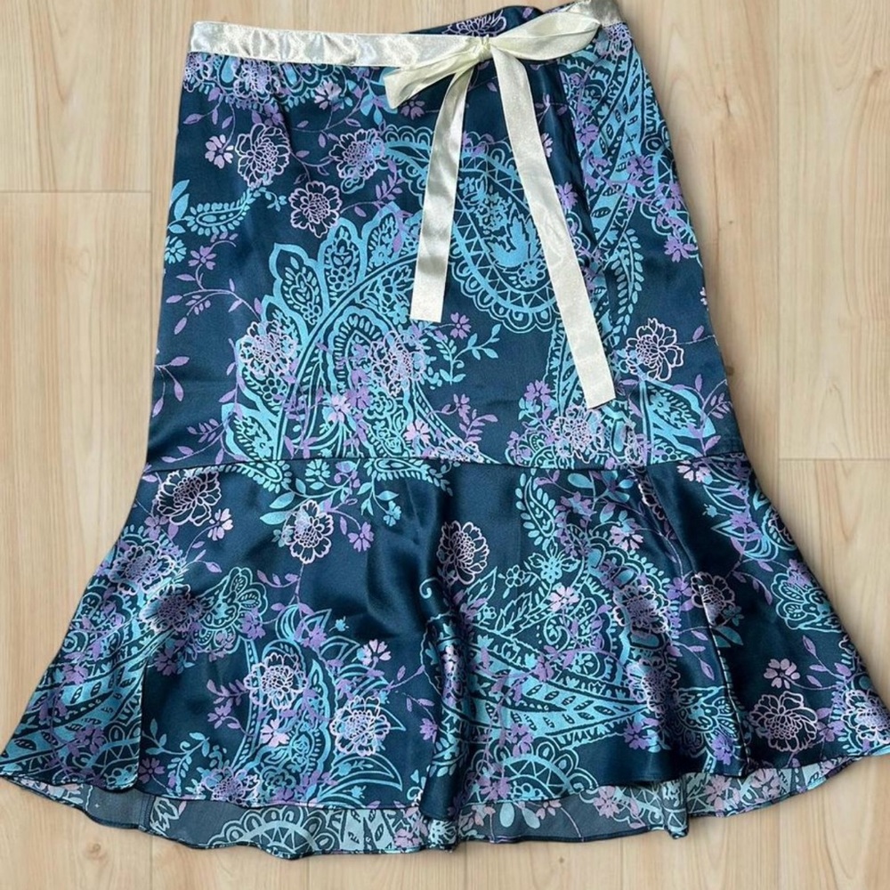 Vintage 100% silk New York & Company skirt